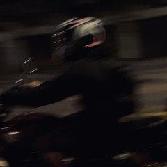 Limujii - I ain't running.wav