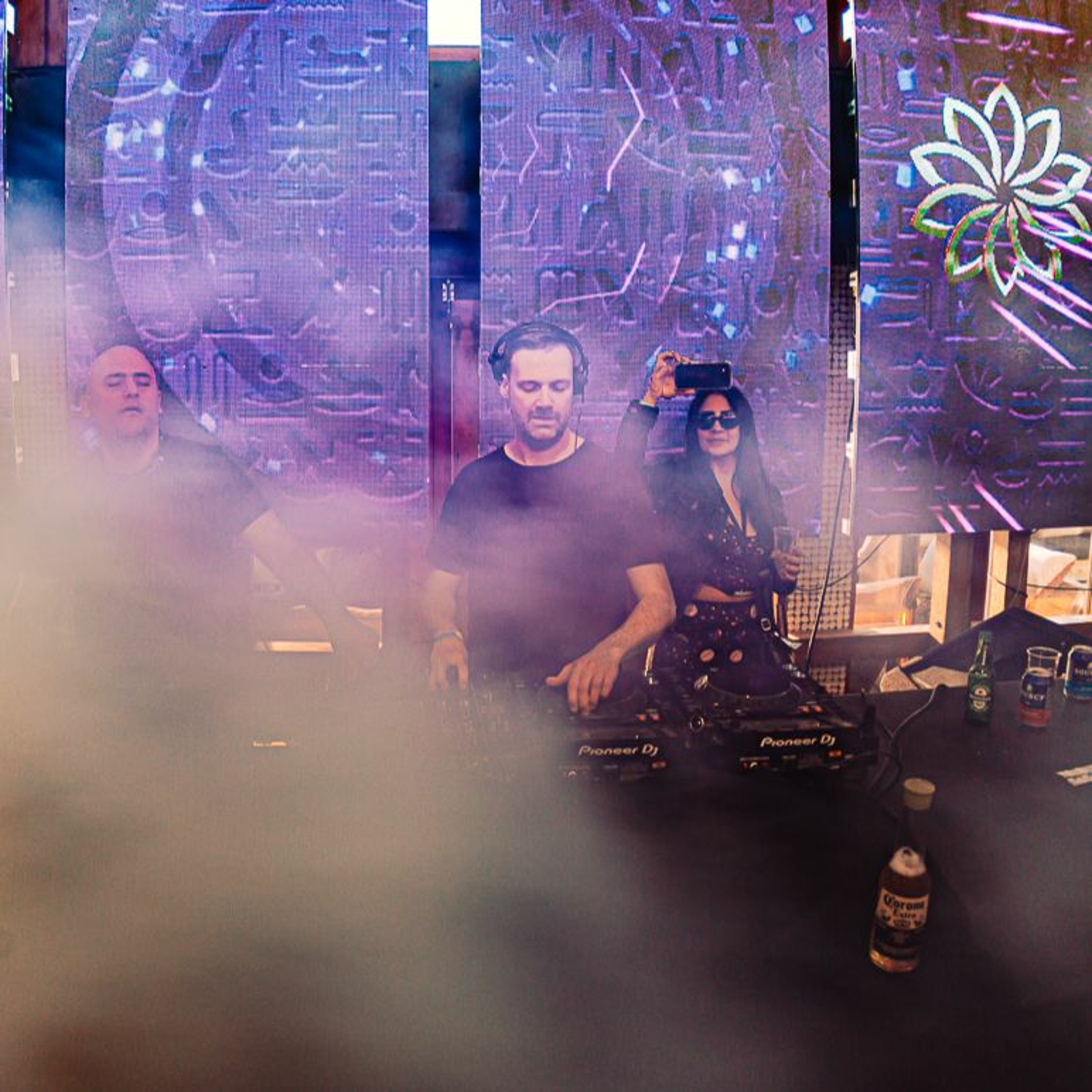 Paul Thomas presents UV Radio