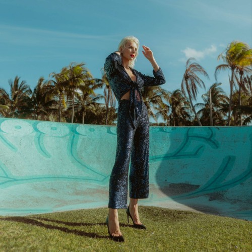 Kate Ozz - Do Not Sit - April 2023