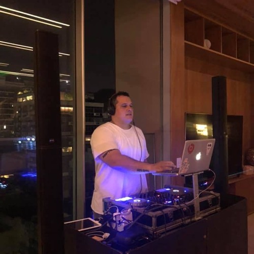 Mixtape Hip Hop / R and B Agosto By  Deejay Chicao