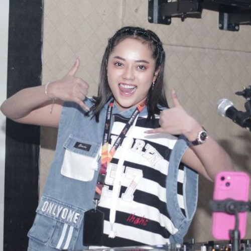 DI UJUANG RANTIANG NAN RATAK ( ERIK ZAIFUNK X DJ INTAN JENIUS )