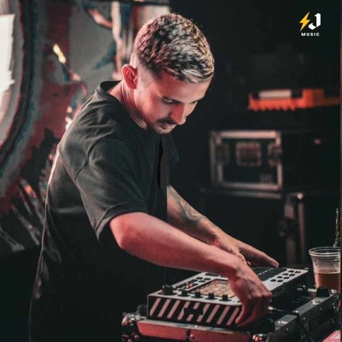 MC SEM NOME E MC FK - NO CHAPADAO NAO TEM ARREGO [ DJ MILTINHO E DJ LUAN DO FINAL ]
