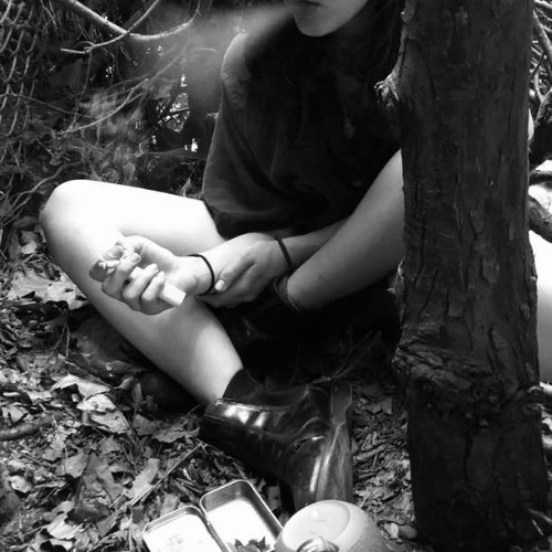 سهرانه طول الليل حيرانه في امري