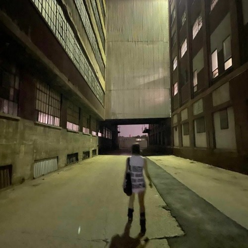 RND 068 - basementgirl aka Molly Millions