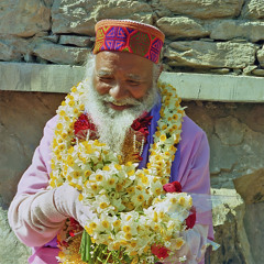 2003-04-27 - Mangal Sat Guru - The Form and Nature of Guru Is Mangal
