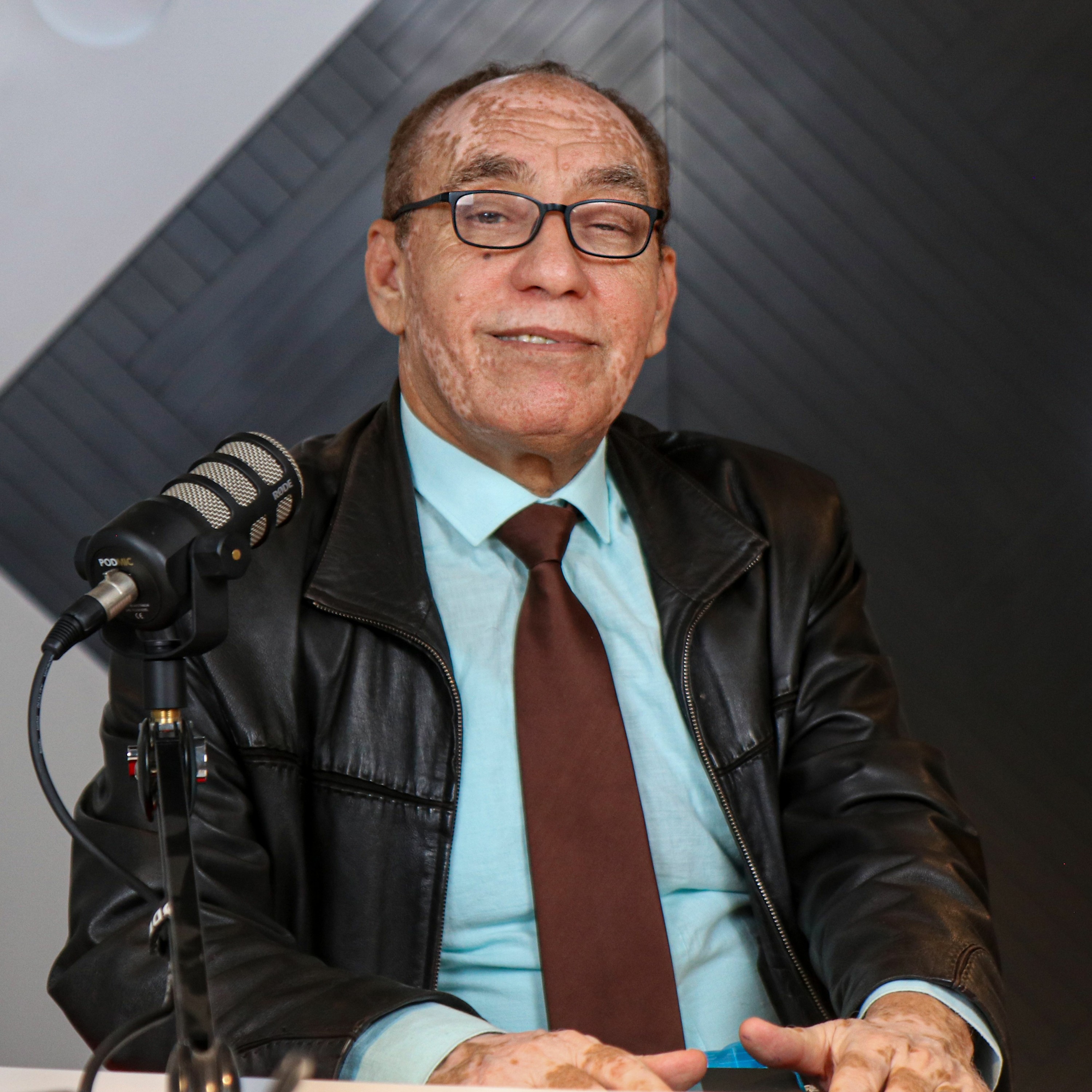 Digiclub Bits Ep130 avec Hadj Glai : Parlons un peu de l'histoire des PTT en Tunisie episode artwork
