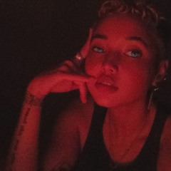 Feelin' Foreign GOLDFISH