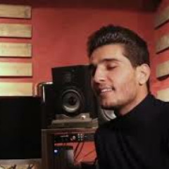 أحنّ إلى خبز أمي .