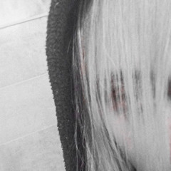 сгоревший трон павшего королевства…