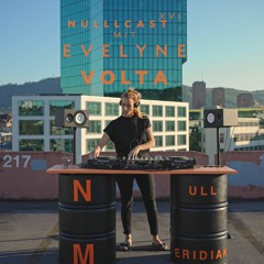 N U L L C A S T XVI mit Evelyne Volta