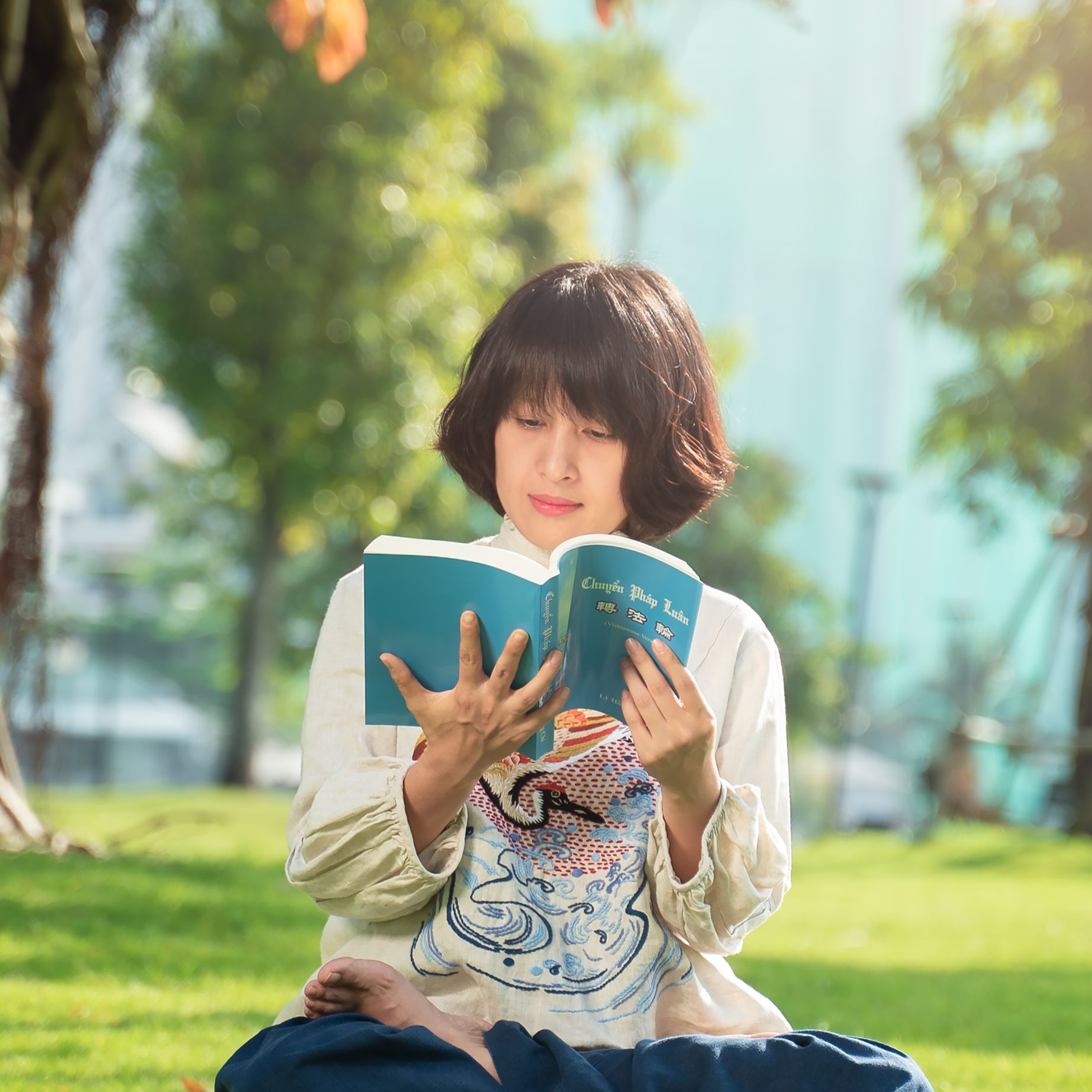 Книга «Чжуань Фалунь» допомогла жінці позбутися думки про самогубство episode artwork