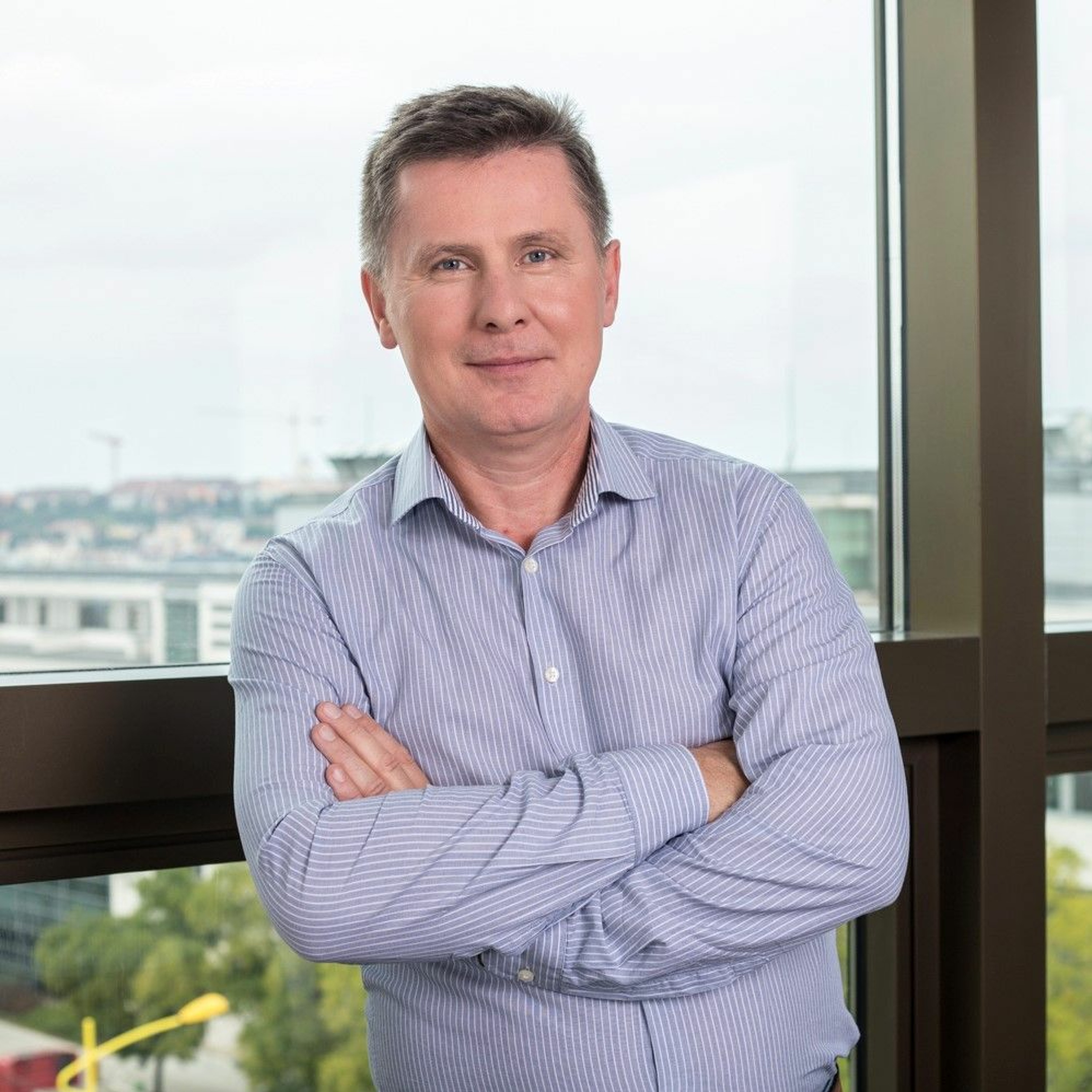 Gumicsizma és Okosteló