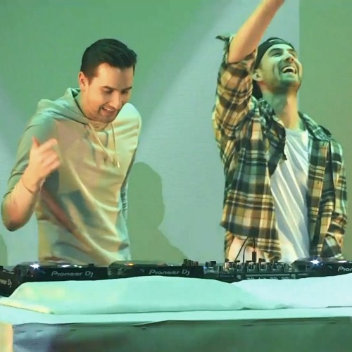 TEAM RUSH HOUR - LIVESET BARCODE