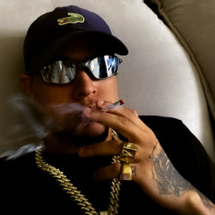 TU OLHANDO PRA MIM E EU FUMANDO MACONHA 🍁 (DJ P7) MC MASCARA, MC LUANA SP