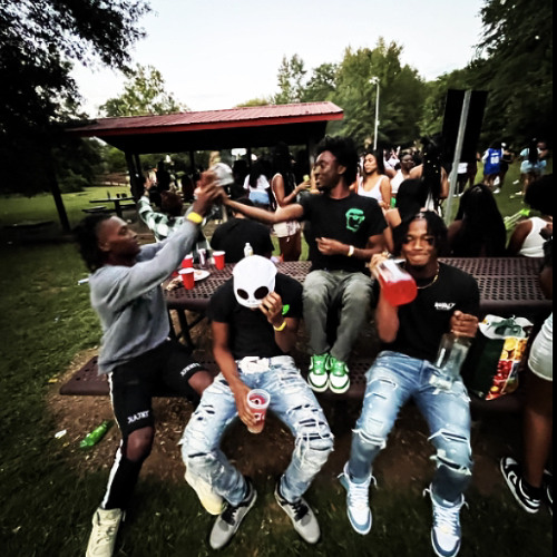 adjacent ft. yae5x [prod. popsfrm2k5 x adyy88]