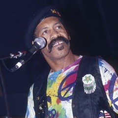 WAR - don’t let no one get you down (Lonnie Jordan Solo)