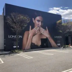 Street-Smart Advertising: How Vinyl Banners in New York Are Shaping Urban Marketing