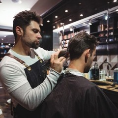 Clip Your Calling: Choosing Between Barber Academy and Hair Styling Academy