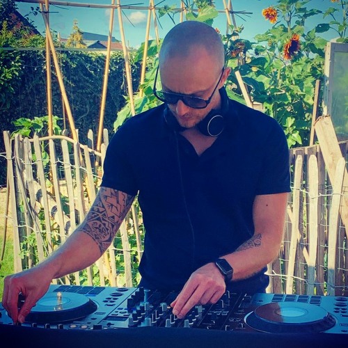 IN MY BUBBLE  At Home 02.08.20 (new music)