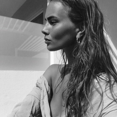 Roudeep - Life Is One (Original Mix)