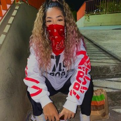 - Mc bdk  |  Mc Mika  |  Mc Pl  :  Ela é um mulherão !