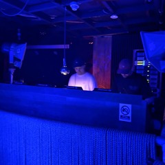 MOVING-MIXES-01: Hetty & Jandre