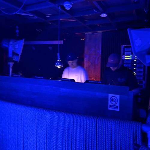 MOVING-MIXES-01: Hetty & Jandre
