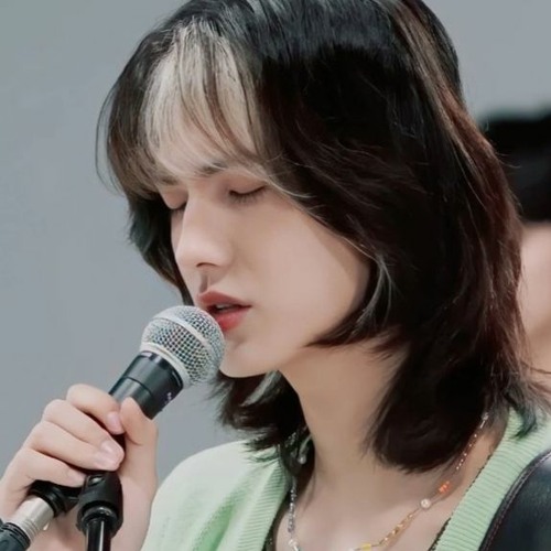 Stream Jooyeon (Xdinary Heroes) - Monologue [BUZZ] Live