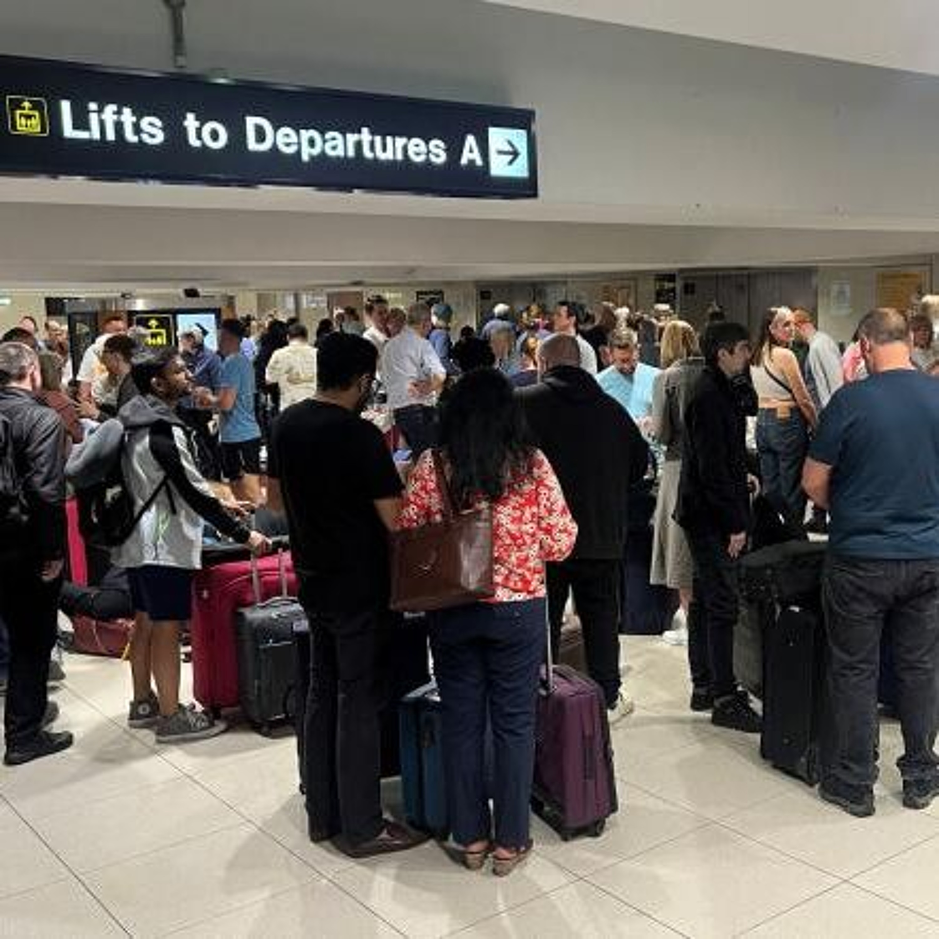 Flights resume at Manchester Airport and global heatwave (24.6.24) episode artwork