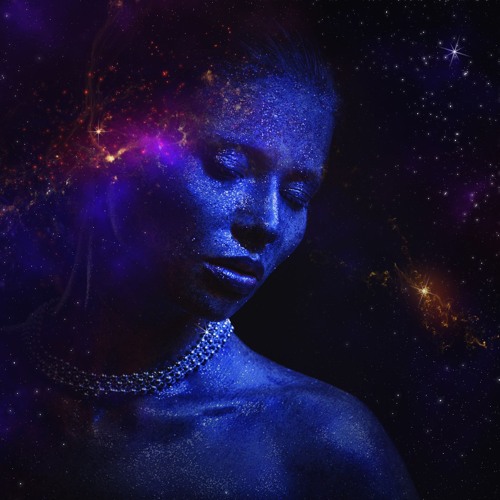 Miss LINCOR APEX Goes Clubbing in Space