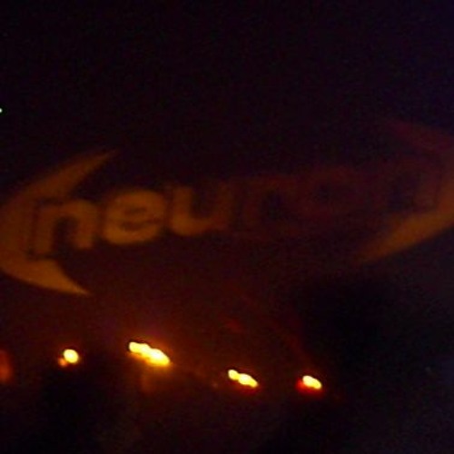 ChrisDaBreak @ Neuron 2003