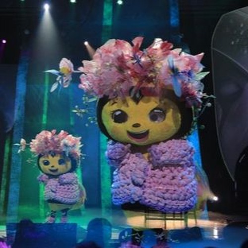 Bát Cơm Mặn - Ong Bây Bi (The Masked Singer Vietnam 2023 Livestage)