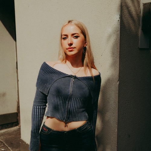 TEXT w/ ESC - Subtle Radio - 15/08/2024