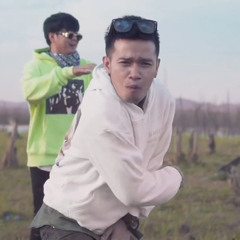 ພໍ່ແມ່ອ້າຍຖາມຫາ ( พ่อแม่อ้ายถามหา ) SOPHANA x TJAME UNO x GX2 x BiGYAI แบก [OFFICIAL MV].mp3