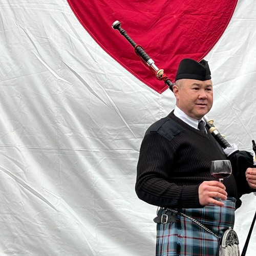 Bagpiper Jesse's piping