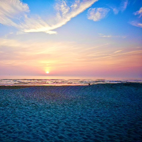 INSIDE MY MIND - Zandvoort Beach with feet in the sand