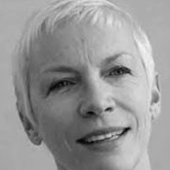 Annie Lennox On Multiplicity