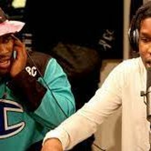 NON-ENTRY  Susie In A Jacuzzi Wearing Gucci (STBB#853)