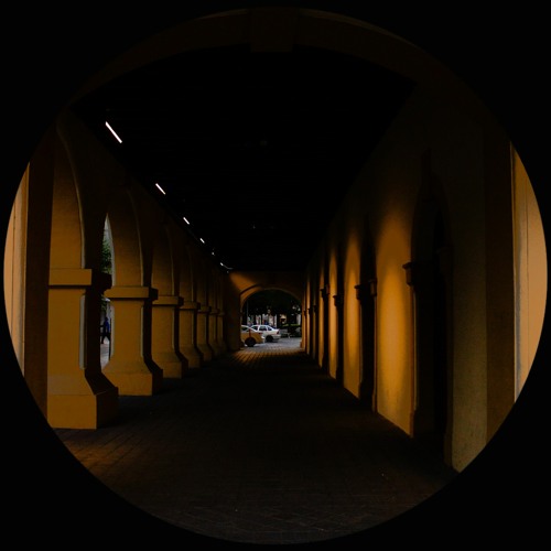DEEP, HOUSE N GROOVES 1ST SELECT