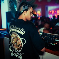 Support your local artist (Jota House)