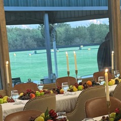 mAyEkEyE - Modern Center