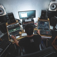 How Loud Should Your Monitor Speakers Be for Music Production? (Full article on the website)