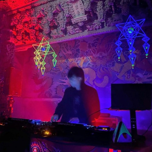 Rooted Vek 天空之城 A Higher Place_森羅萬象 Universal Nature 2022/01/22