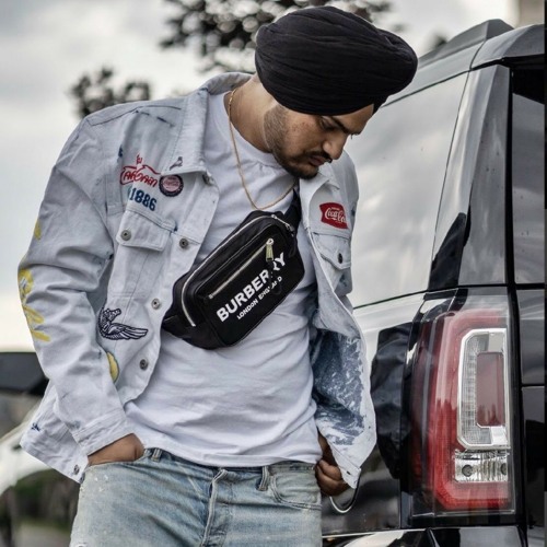 Bitch_im_back_Sidhu_Moose_Wala_(Full_Video)_Sidhu_Moose_Wala_New_Song_|_New_Punjabi_Song_2021(128k).mp3