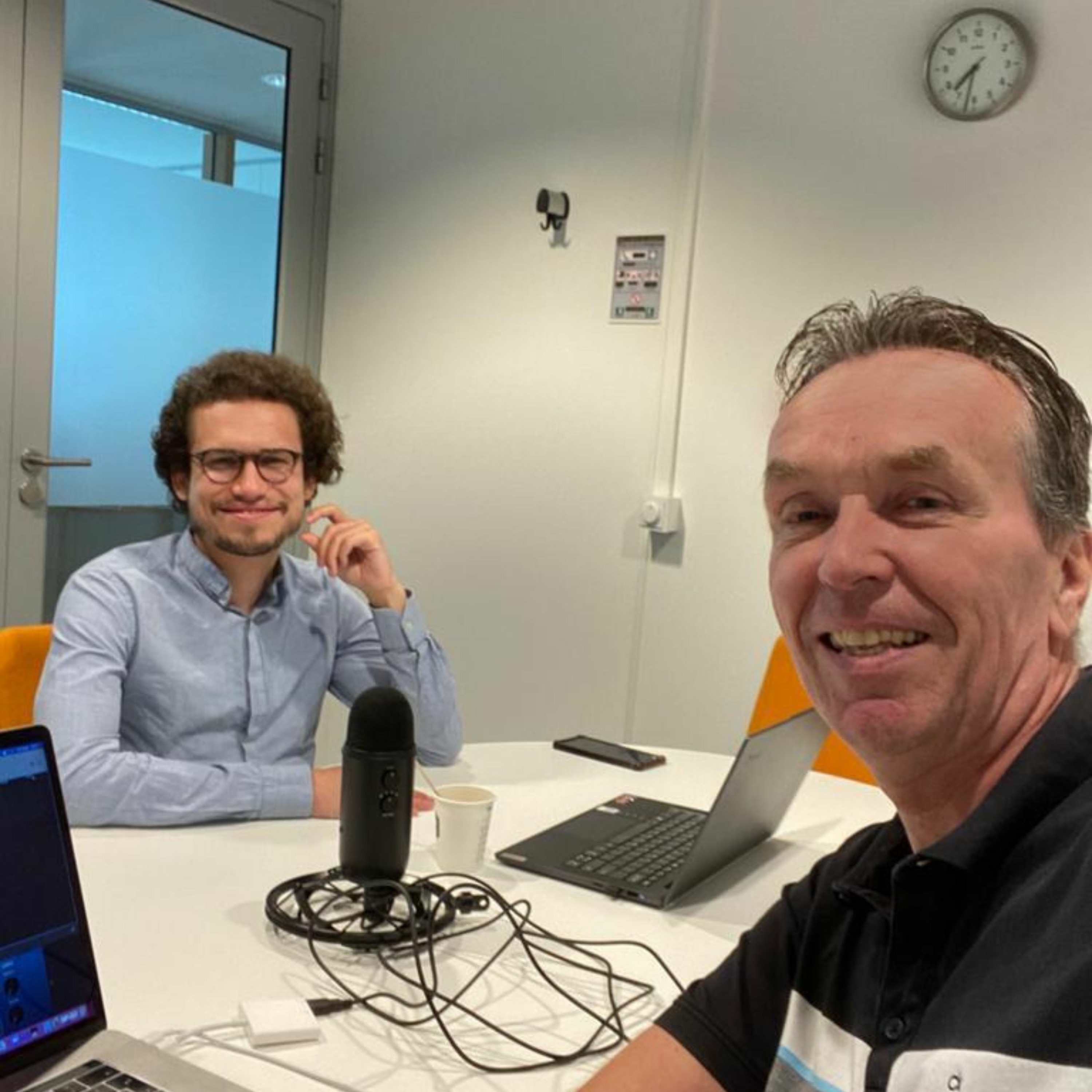 Happy People - Better Business: alles over Werkgeluk en Employee Experience