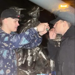 В обугленных руках (feat. Som Kuk)