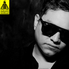 CUEVAS :: Tech House :: Stmul8 Sessions 117 :: DTTR