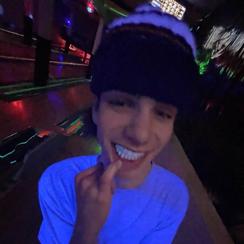 RUNNIN (prod. MAJZKLUANI)