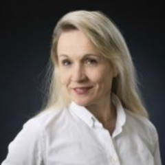 Hanna-Leena Junkkari works
