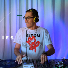 Future Frequencies 004